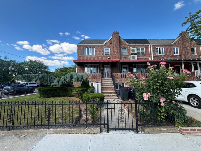 Building Photo - 2001 Gerritsen Ave