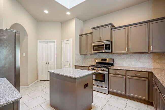 Building Photo - 5319 Claymore Meadow Ln