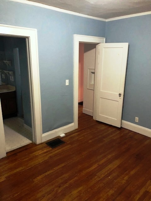 Bedroom 2 - 829 Courtenay Dr NE