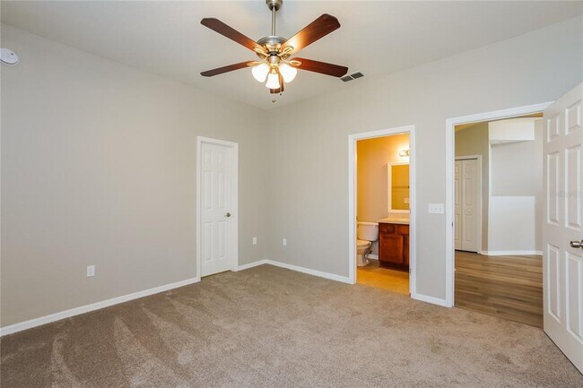 Building Photo - 10724 Carloway Hills Dr