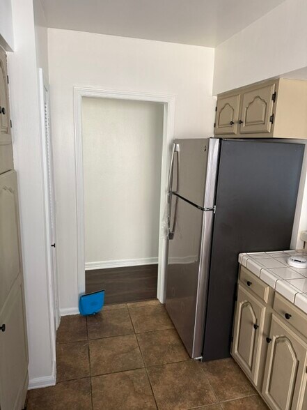 Building Photo - 1241 4th Ave