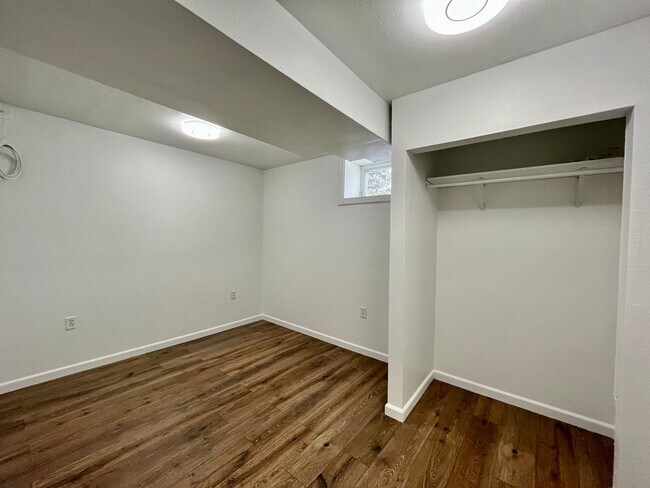 Building Photo - Renovated 4 bedroom home for rent