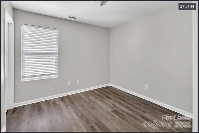 Building Photo - 2751 Bramble Ridge Ct