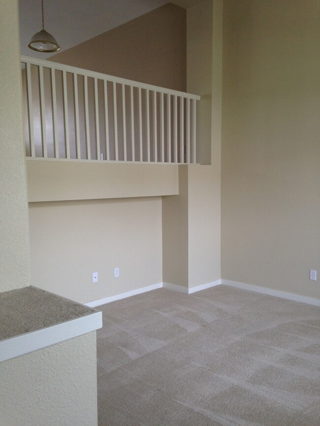 Building Photo - 3B/2.5B Boulder Townhome Close to Campus Available 8/1