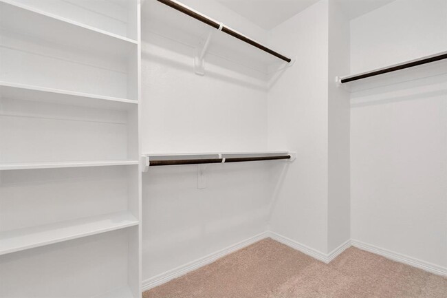 Building Photo - 2834 Scanlan Mdw