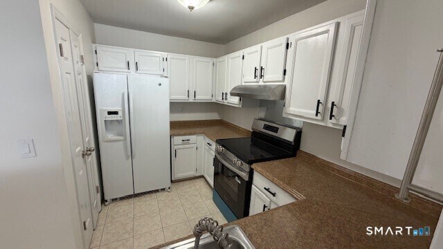 Building Photo - 8 Rose Ln