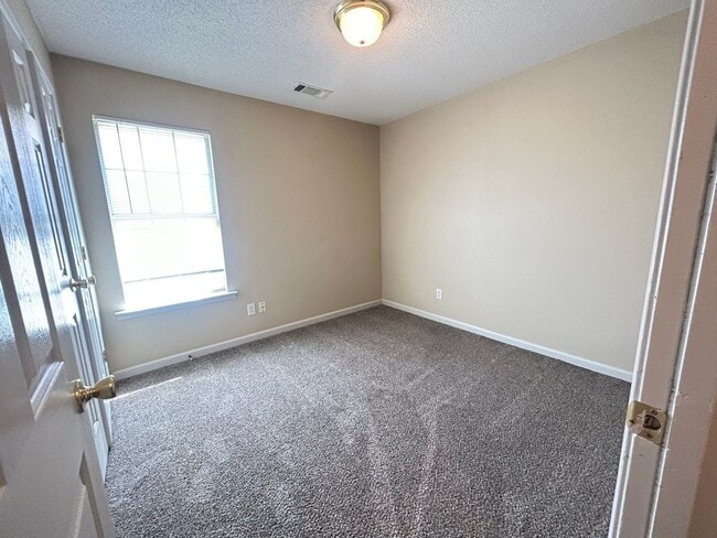 Building Photo - 4806 Ashcroft Dr