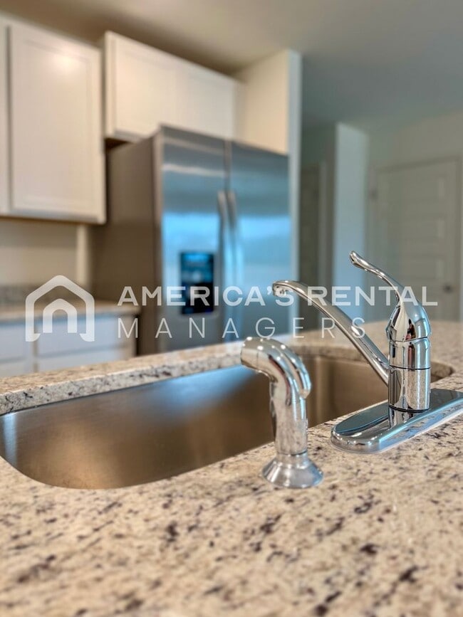 Building Photo - Spacious Single-Story Living in Vance, AL! View with 48 Hours Notice! REDUCED PRICE!  DEPOSIT PEN...