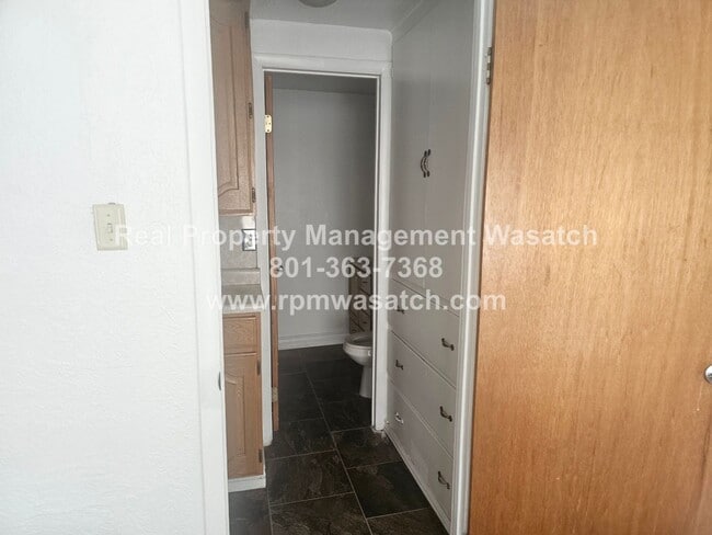 Building Photo - 297 Marvista Ln