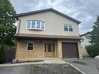 Building Photo - 8 Deans Ln