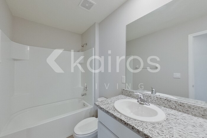 Building Photo - 8696 SW 44th Ct