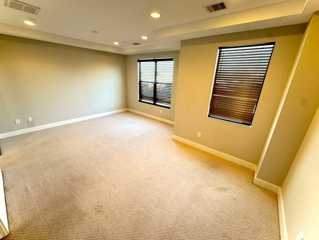 Building Photo - 1613 Milby St