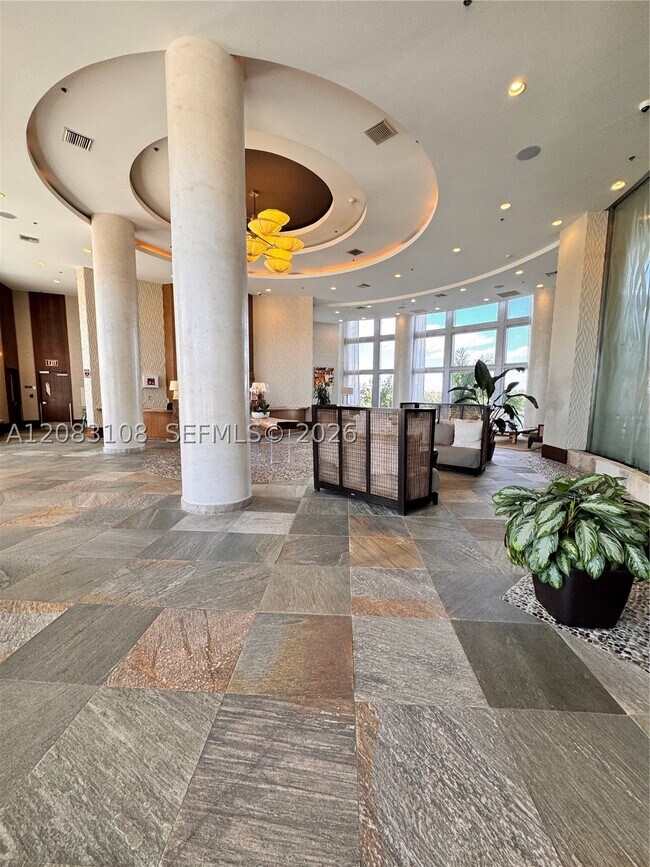 Building Photo - 2681 N Flamingo Rd