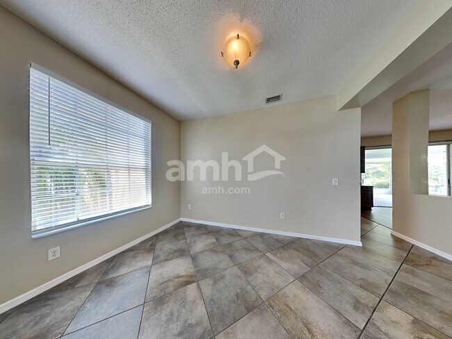 Building Photo - 27602 Sky Lake Cir