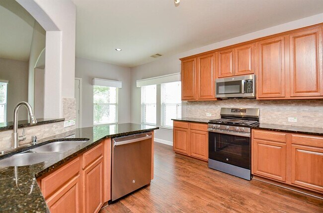 Building Photo - 25418 Lockspur Dr