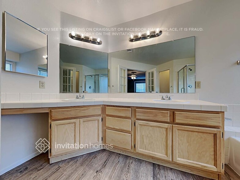 Building Photo - 2145 Sun Swept Way