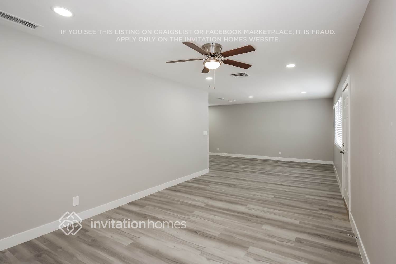 Building Photo - 2305 Saber Dr