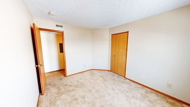 Building Photo - 5399 Cypress Chase