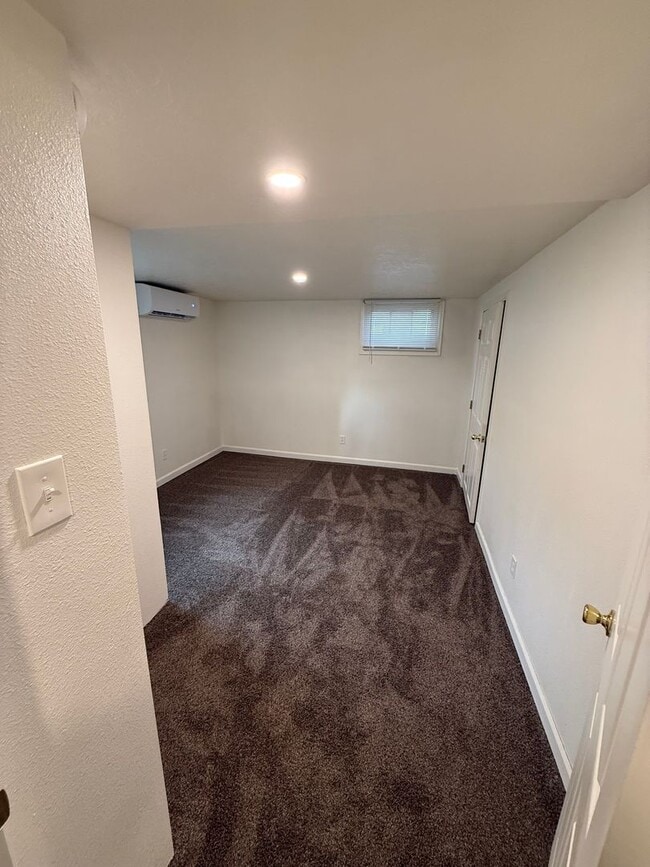 Building Photo - (2017 8th Ave)