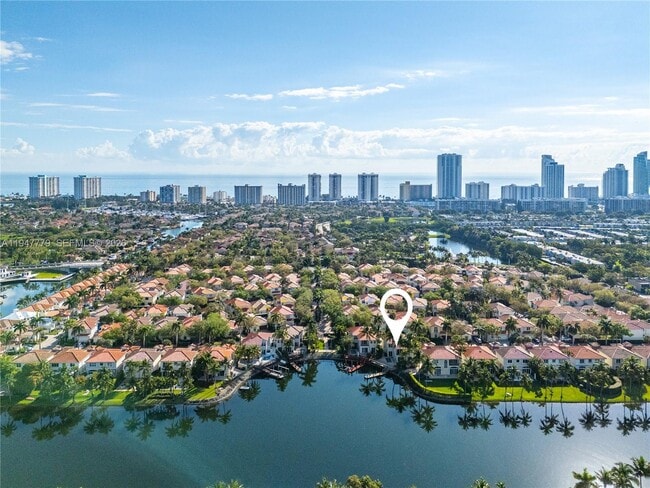 Building Photo - 1500 Shoreline Way