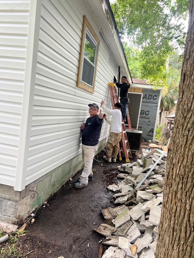 Building Photo - 638 Cashew St