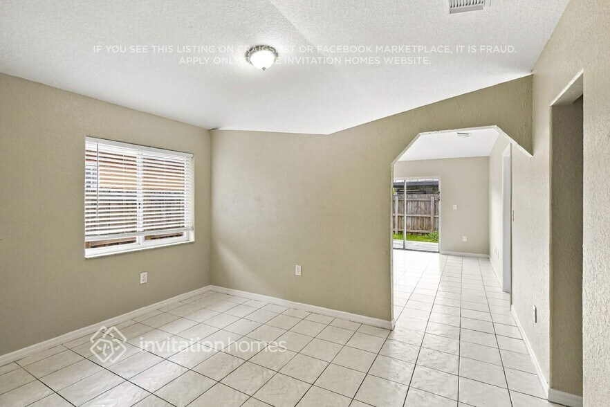 Building Photo - 9775 NW 126th Terrace