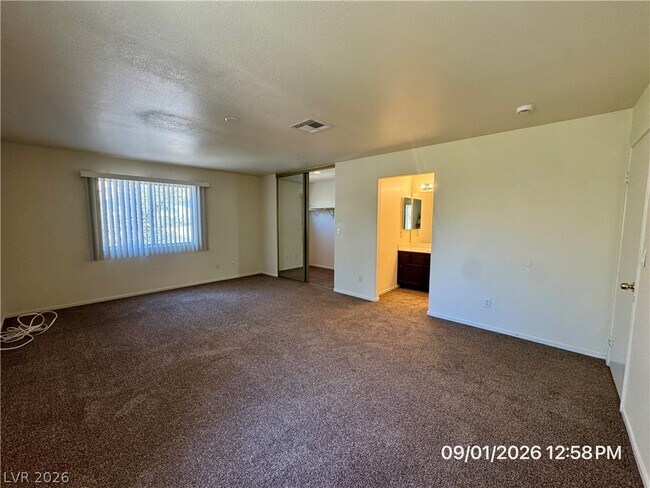 Building Photo - 5623 Calais Ct