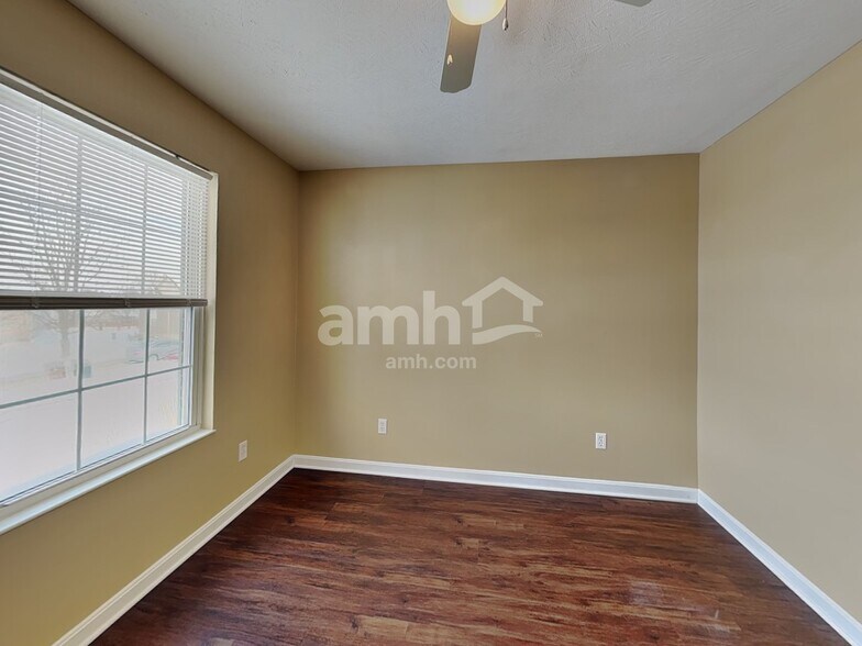 Building Photo - 1031 Buddleia Ct