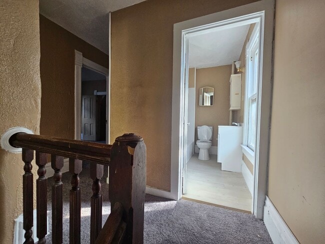 Building Photo - 4 Bedroom Home for Rent