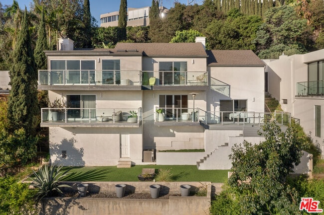 Building Photo - 1430 Miller Dr