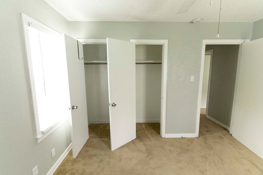 Bedroom 2 Closets - 7459 Mohawk Ave