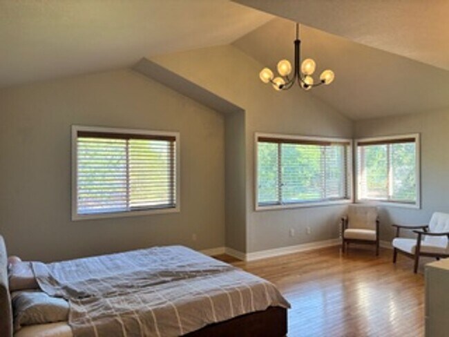 Building Photo - 815 Trail Ridge Dr