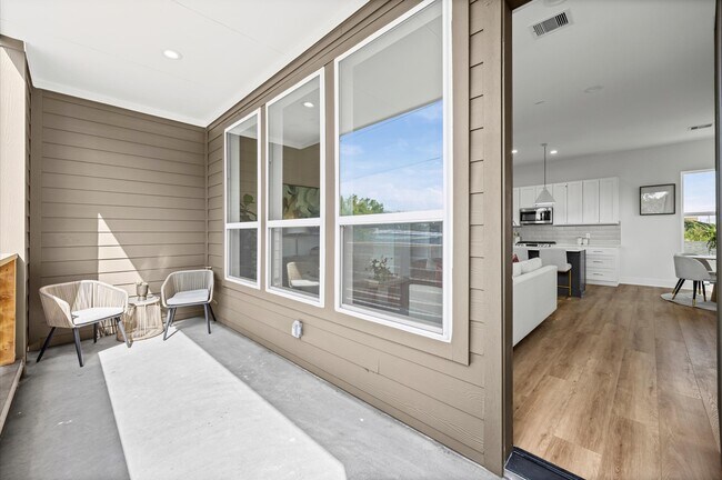 Building Photo - 5107 Avenue J