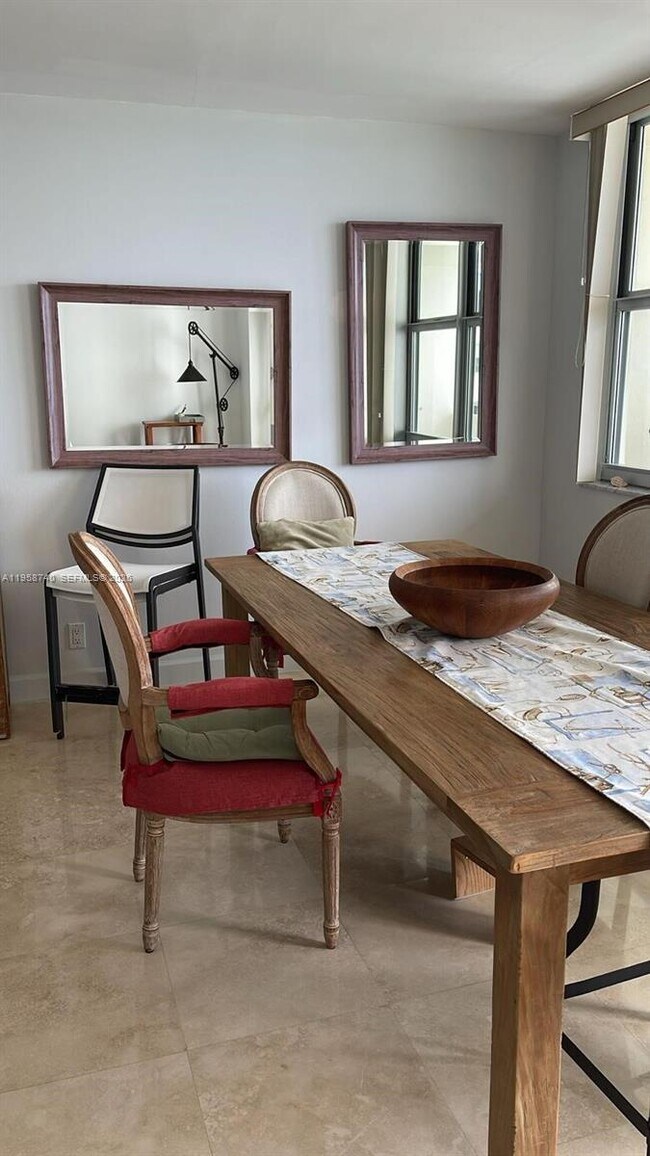 Building Photo - 3180 S Ocean Dr