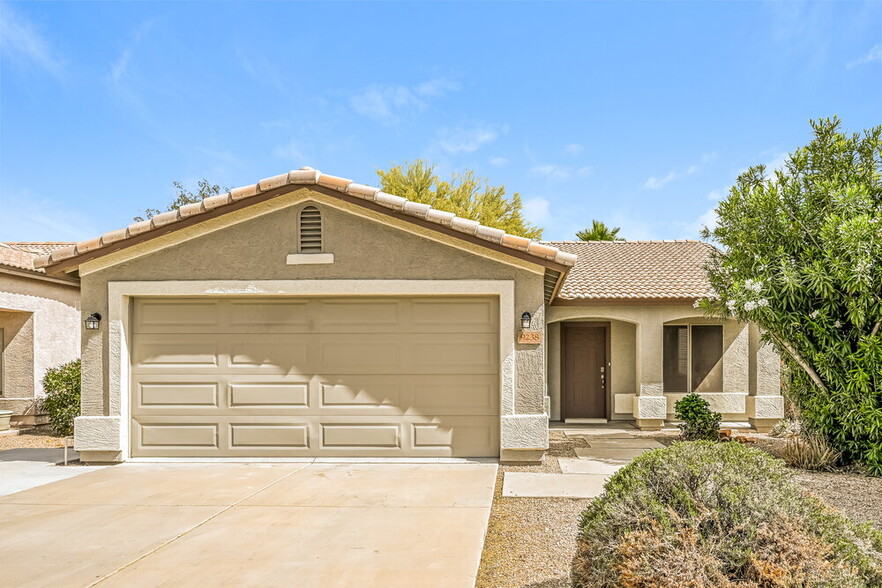 Primary Photo - 9238 W Potter Dr