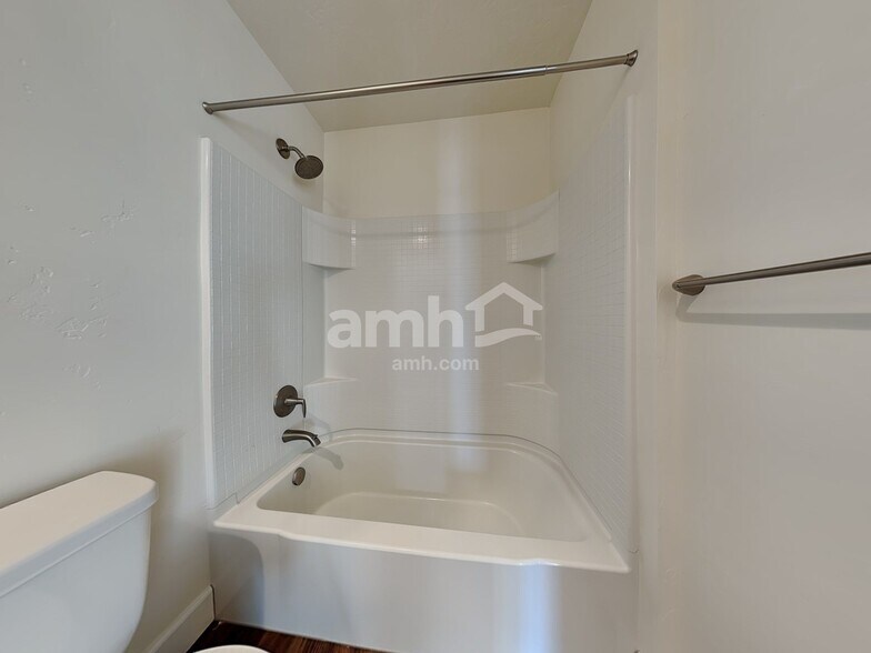 Building Photo - 378 E Sicily Dr