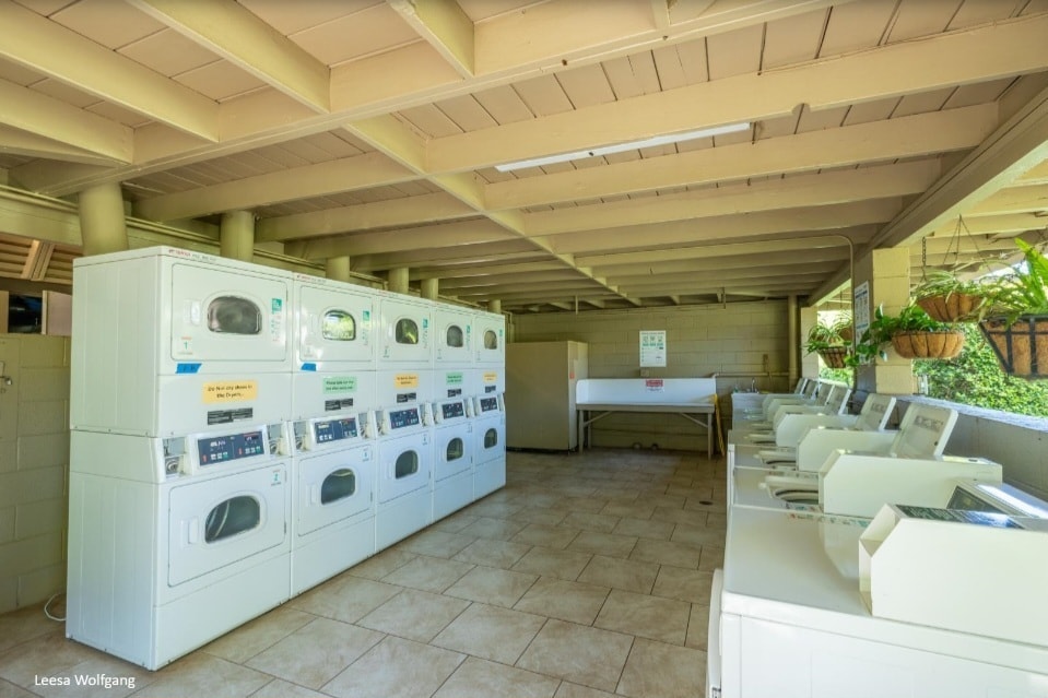 Building Photo - 3559 Lower Honoapiilani Rd