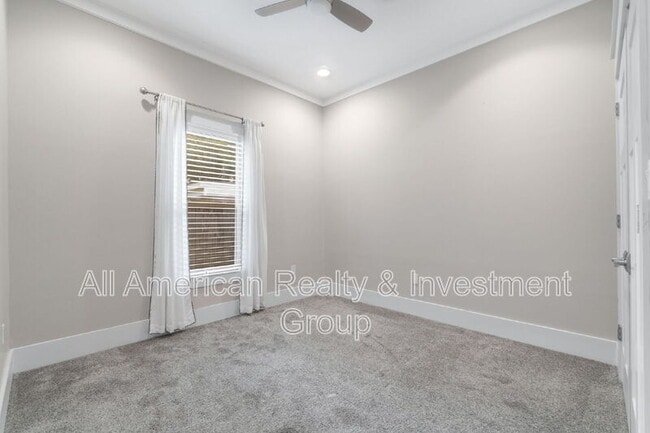 Building Photo - 52 Okahatchee Cir SE