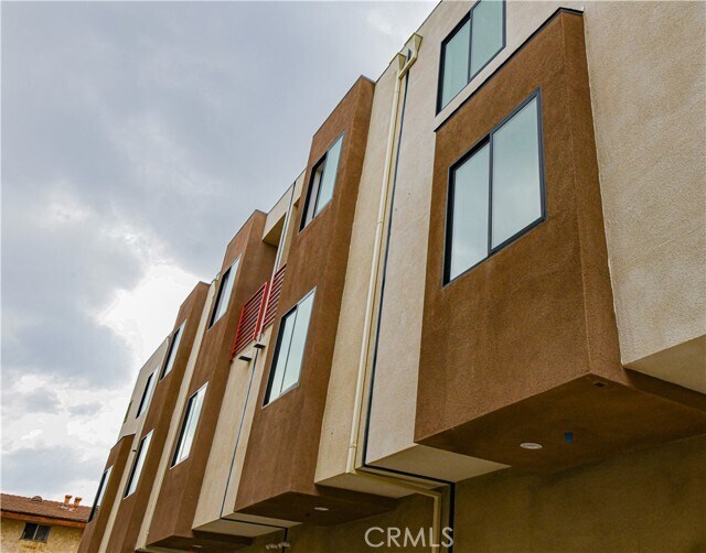 Building Photo - 15826 S Vermont Ave
