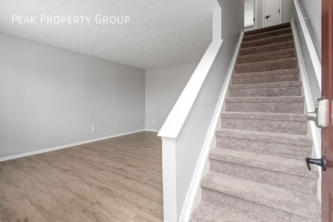 Building Photo - Available Now! Newly Renovated Townhomes L...