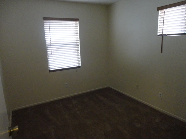Building Photo - Nice 2 + 2 Gated Condo Santa Clarita