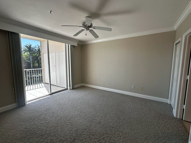 Building Photo - 14831 Park Lake Dr