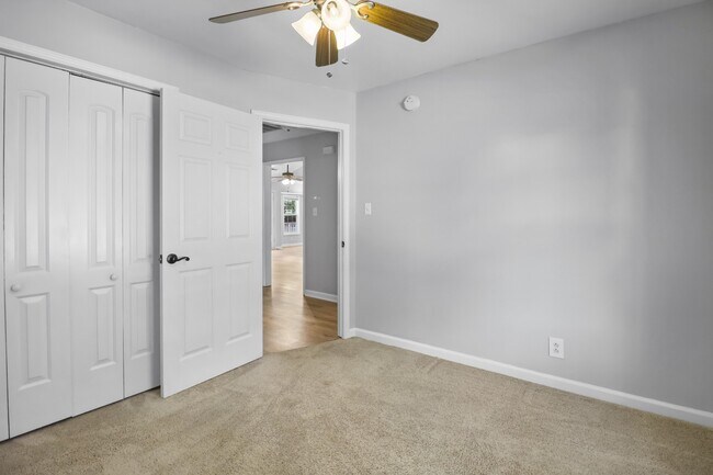 Building Photo - 1644 Cedar Springs Cir