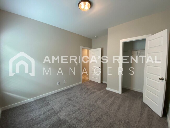 Building Photo - Roomy Home for Rent in Cullman, AL…6 Foot Privacy Fence. AVAILABLE NOW!!