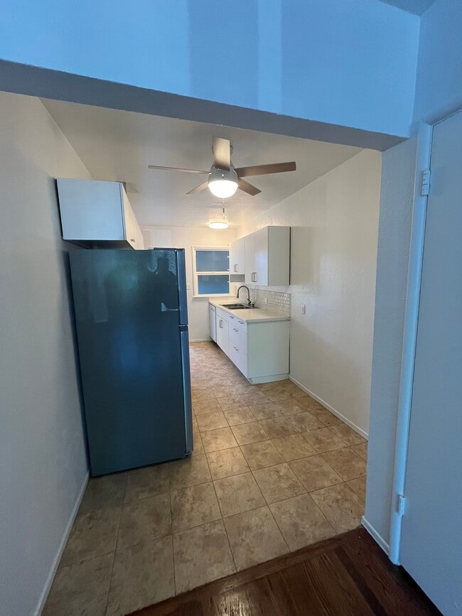 Building Photo - 6747-6761 Hinds Ave