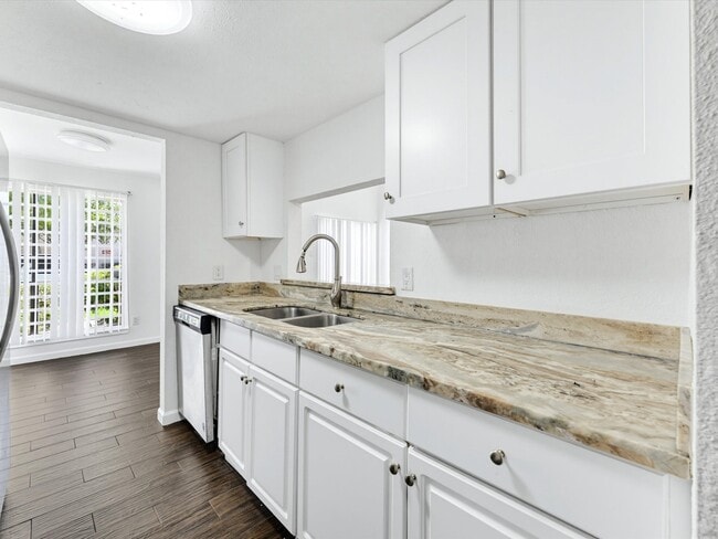Building Photo - 9548 Pagewood Ln