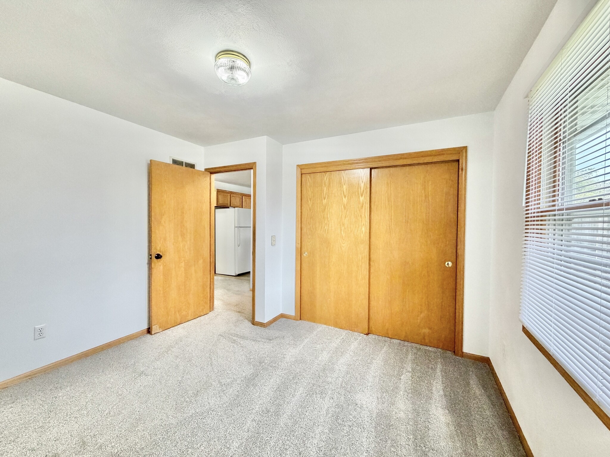 Building Photo - 1124-1126 Brown Dr