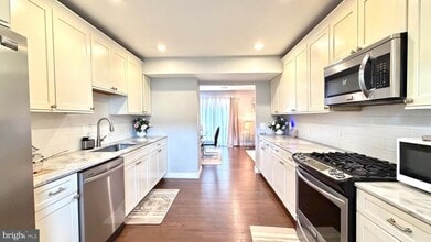 Building Photo - 4929 Tibbitt Ln