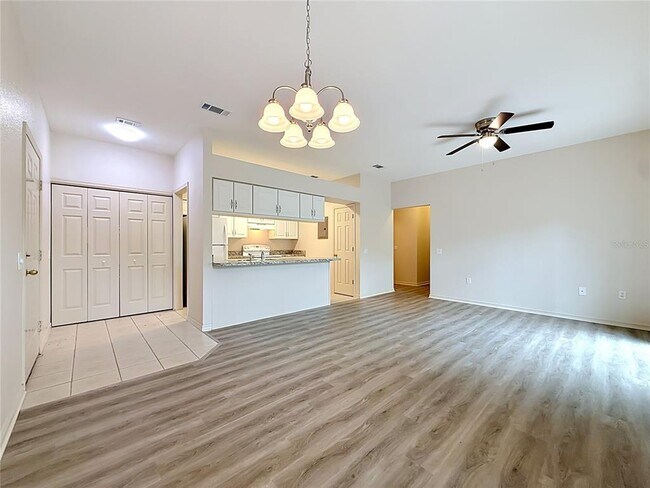 Building Photo - 704 Eagle Pond Dr