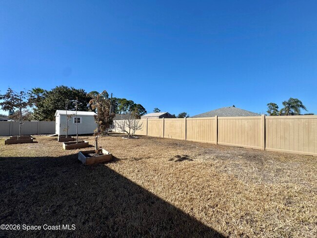 Building Photo - 181 Del Monte St NE